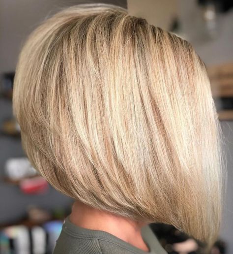 Perfect Reverse Bob Hairstyle Medium Inverted Bob, Reverse Bob Haircut, Wavy Inverted Bob, Reverse Bob, Haircuts Women, Inverted Long Bob, Inverted Bob Haircuts, Short Bobs, Inverted Bob Hairstyles