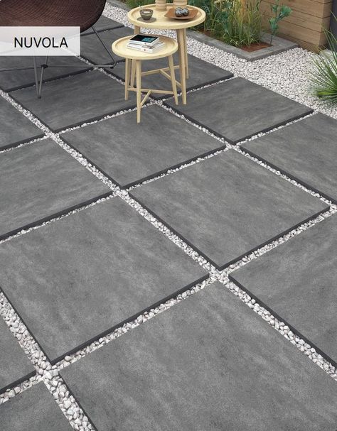 Paving Stone Patio, House Patio, Paver Designs, Patio Pavers Design, Concrete Patios, Patio Pergola, Pergola Ideas, Stone Patio, Small Backyard Gardens