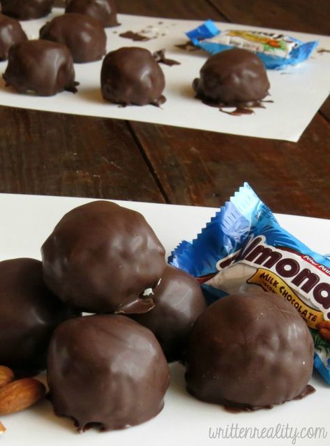 Almond Joy Truffles Recipe, Almond Joy Bites, Bonbons Recipe, Bon Bons Recipe, Truffle Recipes, Coconut Truffles, Truffles Recipe, Candy Recipes Homemade, Cake Bites