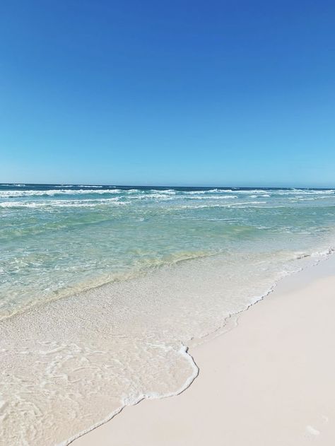 Gorgeous clear water on 30A in Florida! Clear Water Beach Florida, Clear Water Florida, Florida Pictures, 30a Florida, Clear Beaches, Group Trip, Summer Phone, Seaside Florida, Florida Life