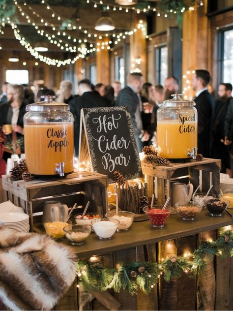 Discover winter wedding hacks that blend elegance and fun. With ideas like snowflake decor, hot cocoa stations, and interactive games, these winter wedding reception ideas will help create a memorable event. Whether you're planning a December or January wedding, these ideas add warmth and charm to your celebration. Hygge Wedding Winter, Unique Winter Wedding Ideas, Dry Wedding Reception Ideas, Backyard Winter Wedding, Winter Outdoor Party, Winter Event Ideas, Unique Reception Ideas, Winter Wedding Outside, Reception Party Ideas