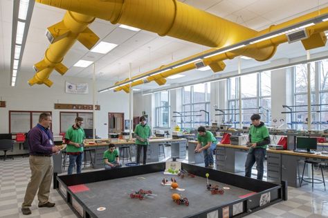 High School Lab Room, Robotics Organization, Robotics Lab, Robotics Workshop, Makerspace Design, Steam Lab, Kids Lab, Modern Warehouse, Laboratory Design