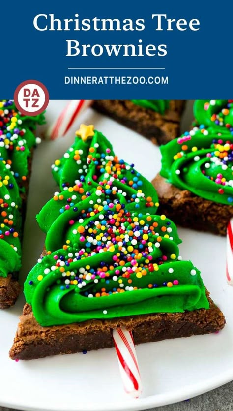 Christmas Tree Brownies The Best Fudgy Brownies, Best Christmas Cake, Best Fudgy Brownies, Christmas Fudge Recipes, Holiday Brownies, Tree Brownies, Cute Christmas Desserts, Christmas Tree Desserts, Fudgy Chocolate Brownies