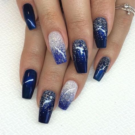 Cowboy Nails, Blue And Silver Nails, Blue Coffin Nails, Blue Glitter Nails, Unghie Sfumate, Navy Blue Nails, Blue Acrylic Nails, Pretty Nail Art Designs, Blue Nail Designs