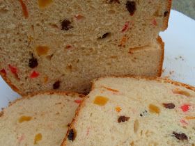 Happier Than A Pig In Mud: Christmas Panettone-A Bread Machine Recipe Panatone Bread, Stollen Bread, Fruit Bread Recipes, Christmas Bread Recipes, Panettone Bread, Bread Making Machine, Easy Bread Machine Recipes, Panettone Recipe, Instant Pot Slow Cooker