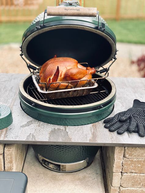 Big Green Egg Turkey, Green Egg Turkey, Big Green Egg Smoker, Big Green Egg Grill, Green Egg Grill, Chicken Roaster, Big Green Egg Recipes, The Big Green Egg, Egg Grill