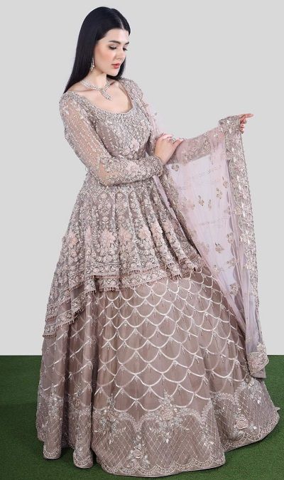 50 Latest Lehenga Kurta Designs for Parties and Weddings Langa Designs Pakistani, Party Wear Lehenga Pakistani, Lehnga Designs Indian Weddings, Kurti With Lehenga, Bridal Lehenga Design, Lehenga Kurta, Peplum Outfits, Brocade Kurta, Kurti Lehenga