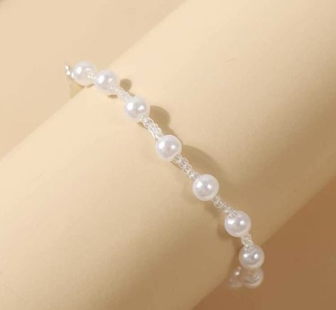 White Pearl Bracelet Diy, Bracelet For Women Simple, Girly Bracelets, Jewels Diy, Jewellery Women, Bracelet Trendy, Clay Bead Necklace, Cute Friendship Bracelets, Pretty Jewelry Necklaces