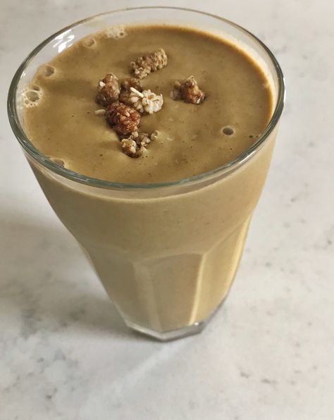 Sunbutter Smoothie #HYH  A few years before my migraines began, my husband ordered a book called Superfood Smoothies by Julie Morris claiming it was a good way to use the Vitamix we received from our wedding registry. The book contained lots of ingredients with weird names like lucuma, maca, and goji (this was before goji berries became the … Sunbutter Smoothie, Migraine Diet Recipes, Chickpea Pasta Salad, Headache Diet, Dizzy Cook, Maca Smoothie, Julie Morris, Dried Goji Berries, Migraine Diet