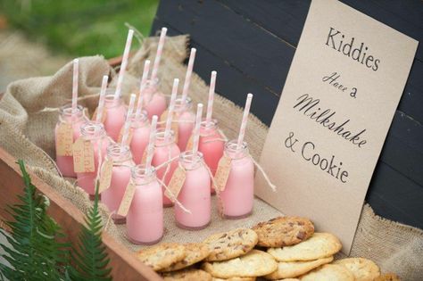 Welcome Drink Ideas, Wedding Welcome Drinks, Milkshake Drink, Welcome Drinks, Wedding Signature Drinks, Wedding Dr, Welcome Drink, The Shard, Golf Club Wedding