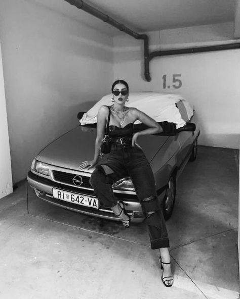 Car Parking Garage Photoshoot, Car And Model Photoshoot, New Car Photoshoot Ideas, Car Model Photoshoot, Poses With Car Woman, Car Model Poses, Car Photoshoot Ideas, Garage Photography, Photoshoot Car