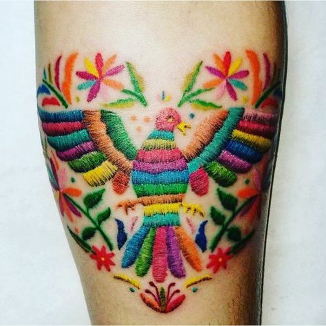 Dorlins on Instagram: “Apparently, Embroidery Tattoos are a thing 🤩 some of these look just like real thread! • https://www.boredpanda.com/cross-stitch-…” Tato 3d, Cross Stitch Tattoo, Amazing 3d Tattoos, Colorful Tattoo, Optical Illusion Tattoo, Embroidery Tattoo, Stitch Tattoo, Kunst Tattoos, Beautiful Flower Tattoos