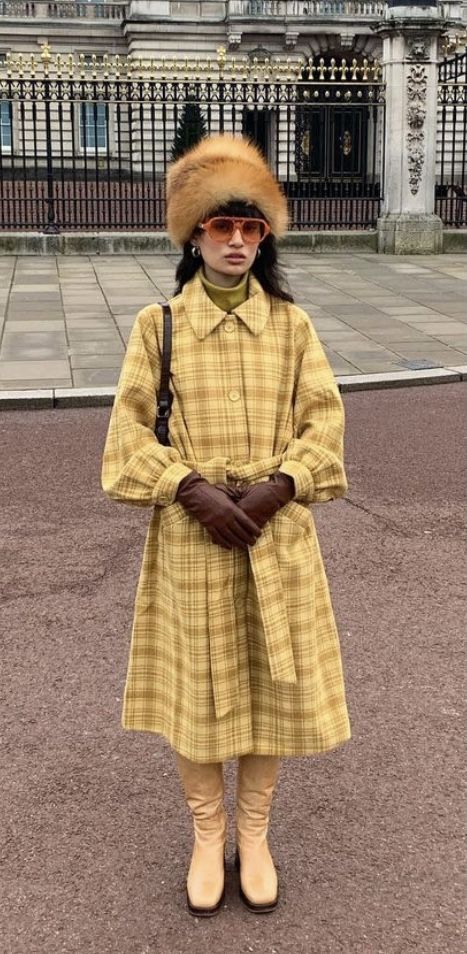 60s Masculine Fashion, Scrap Fabric Fashion, Chaotic Aesthetic Outfits, Editorial Streetwear, Mod 60s Fashion, Hslot Outfit, College Outfit Ideas, Instagram Filler, 2022 Instagram