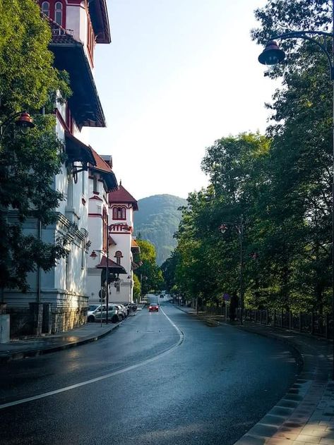 Some pics from Sinaia, also known as ''The Carpathian Pearl''. It's a beautiful mountain town, famous in my country for skiing activities, beautiful hikes and old castles. *pics taken from unsplash and pixabay Sinaia Romania, Old Castles, Beautiful Hikes, Mountain Town, Beautiful Mountains, Eastern Europe, Maldives, Romania, Skiing