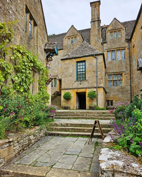 [10 photos] 🏘️ ❤️ Welcome to Snowshill Manor, a charming historic manor house in the village of Snowshill in the Cotswolds, England. Managed by the National Trust, it's famous for its eclectic and extensive collection of unusual objects and artifacts gathered by its former owner, Charles Paget Wade. ⛲ The Gardens have terraced walks, a formal pond, orchards, and secluded corners. Wade designed them to reflect his love for color and whimsy, with hidden doorways, statues, and stone features. ... Formal Pond, Thyme Hotel Cotswolds, Cothay Manor, Chipping Campden Cotswolds, Cotswolds Villages, Snowshill Manor, Unusual Objects, The Cotswolds England, Stow On The Wold Cotswolds