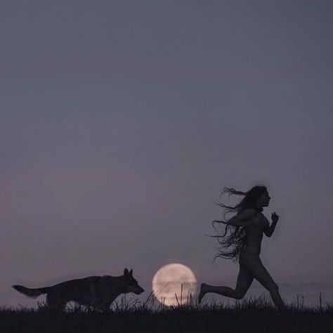 Wolf Running, Werewolf Aesthetic, Magic Potions, Write Poetry, Forest Drawing, Wolves And Women, Dances With Wolves, Into The Forest, Moon Witch