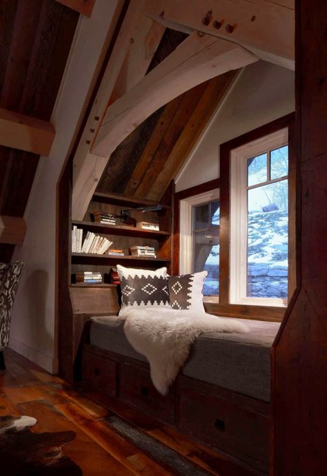 20+ Coziest Rustic Reading Nook Ideas For Winter Hibernation Cozy Window Nook, Rustic Staircase, Timber Frame Design, Casa Hobbit, Timber Frame House, Structural Insulated Panels, Insulated Panels, Rustic Home Design, Timber Frame Homes