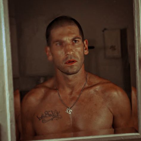 Jon Bernthal Twd, John Bernthal Haircut, Jon Bernthal Aesthetic, Shane Walsh Icons, Frank Castle Aesthetic, Twd Shane, Shane Twd, Jon Bernthal Punisher, John Bernthal