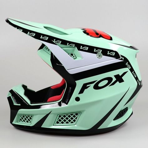 Womens Dirt Bike Gear, Dirt Bike Riding Gear, Cross Fox, Dirt Bike Helmets, Dirt Bike Gear, Motocross Gear, Motocross Love, Cool Dirt Bikes, Image Moto