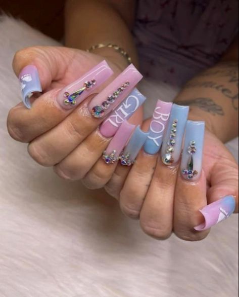 General Reveal Nails, Gender Reveal Nail Ideas Acrylic, Gender Revel Nail Ideas, Gender Reveal Ideas Nails, Cute Gender Reveal Nails, Blue Gender Reveal Nails, Pregnancy Announcement Nails, Gender Reveal Acrylic Nails, Gender Nails Ideas