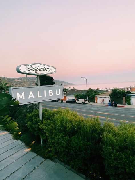 Malibu Summer Aesthetic, Malibu Aesthetic Vintage, California Hotel Aesthetic, Malibu Vibes Aesthetic, California Party Aesthetic, Malibu Astethic, California Girls Aesthetic, La Summer Aesthetic, Malibu Girl Aesthetic