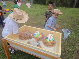 Really, really makes me want to have "farm days" at school!  FARM THEME Barnyard Vbs, Farm Vbs, Catfish Farming, Ffa Ideas, The Very Busy Spider, Farm Unit, Farm Preschool, Farm Day, Farm School