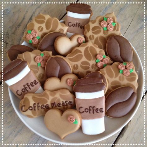 Coffee cookies, coffee to go, coffeebean cookies Coffee Cup Cookies Decorated, Coffee Cookies Decorated, Coffee Mug Cookies, Coffee Cup Cookies, Coffee Sugar Cookies, Mug Cookies, Mobile Coffee Bar, Decorated Cookies Ideas, Fall Sugar Cookies