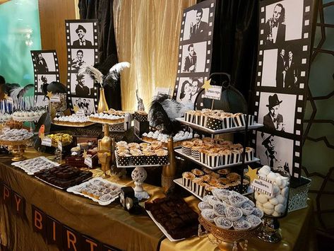 Wedding Snack Bar, Hollywood Room, Hollywood Theme Party Decorations, Hollywood Prom, Sweet Table Wedding, Wedding Snacks, Hollywood Party Theme, Party Dessert Table, Candy Station