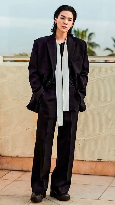 Yoongi Suit Photoshoot, Jimin Standing Pose, Suga Formal Outfit, Yoongi Full Body Photo, Yoongi Outfit, Suga Photoshoot, Min Yoongi Agust D, Yoongi Agust D, Full Hd Photo