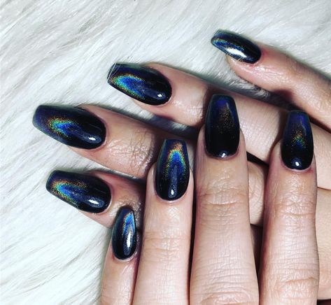 Black gel polish with holographic chrome ombré ❤️❤️❤️💅🏽💅🏽💅🏽 #blacknailtech #black #holographicnails #blackchrome #chrome #chromenails… Black Gel Polish, Black Chrome Nails, Ombre Chrome Nails, Nails Grunge, Natural Nail Art, Chrome Nails Designs, Black Nail Polish, Grunge Nails, Holographic Nail Polish