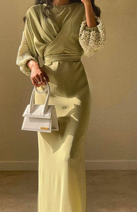 Modest Graduation Dress Hijab, Hijabi Wedding Dress Guest, Hijabi Dresses For Wedding Guests, Modest Semi Formal Dresses, Wedding Guest Outfit Jumpsuit, Modest Wedding Guest Dresses, Wedding Guest Outfit Casual, Hijabi Wedding Guest Outfit, Modest Graduation Outfit