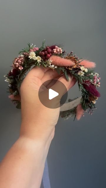 G I N A 🌿 Handmade Flower Crowns + Floral Artist on Instagram: "I know it’s too early to think about late fall and winter….. but….. look at her! She is a beauty and she’s in the shop 💗#masonandharlow #flowercrown #fallflowercrown #handmade #wintergreens #holidayflowercrown" Nature Crown, Fall Flower Crown, Handmade Flower Crown, Late Fall, Flower Crowns, Handmade Flower, I Know It, Artist On Instagram, Dried Flower