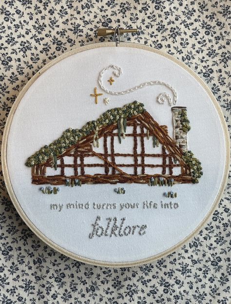 Folklore Cabin, Embroider Ideas, Textiles Projects, Embroidery Download, Embroidery Hoodie, Hand Embroidery Projects, Diy Crafts To Do, Embroidery Needles, Embroidery Craft