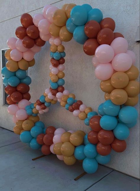 Peace And Love Party Decoration, How To Make A Peace Sign Balloon Arch, Peace Sign Balloon Arch Diy, 60s Balloon Arch, Peace Balloon Arch, Woodstock Party Decorations, Peace Out Double Digits Party, Balloon Peace Sign, Peace Sign Balloon Arch