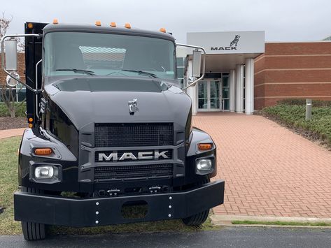 The Mack, Medium Duty Trucks, Trucking Companies, Mack Trucks, Perfect Storm, Used Trucks, Air Ride, Heavy Truck, Construction Equipment