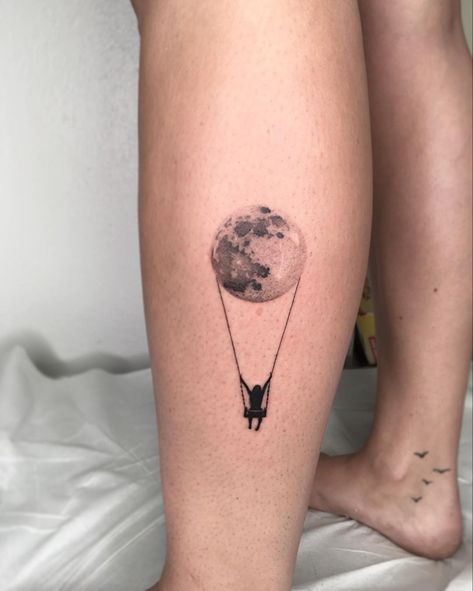 Hands Holding Moon Tattoo, Swing Set Tattoo, Thigh Tats, Swing Tattoo, Luna Tattoo, Circular Tattoo, Night Tattoo, Stunning Tattoos, Thigh Tat