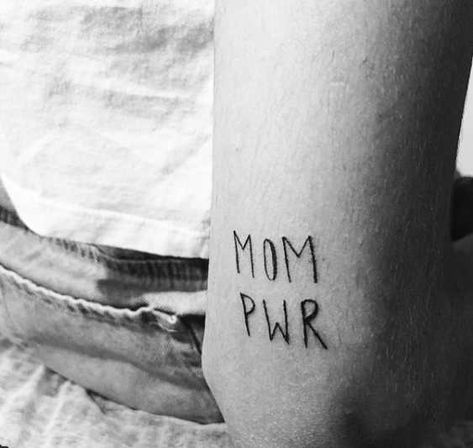 Mom power. Micro Tattoo Ideas, Brilliant Tattoo, Mom Baby Tattoo, Tattoo Ideas For Moms, Micro Tattoo, Mama Tattoo, Power Tattoo, Mommy Tattoos, Tattoo For Son