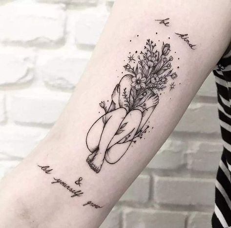 Wormhole Tattoo, Professional Tattoo Kits, Mangas Tattoo, Art Inspired Tattoos, Vogel Tattoo, Health Tattoo, Self Love Tattoo, Flower Wrist Tattoos, Inspiration Tattoos