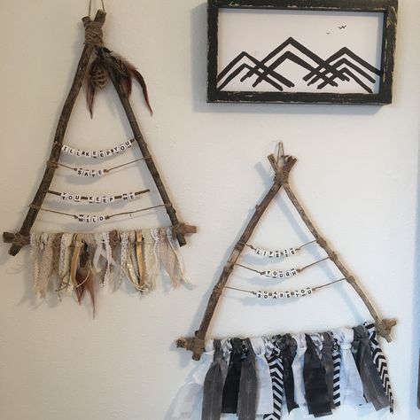 Native American Bedroom Ideas, Macrame Teepee, Homemade Wall Decor, Native American Bedroom, Homemade Wall Decorations, Baby Boy Room Themes, Boho Crafts, Indian Theme, Cave House