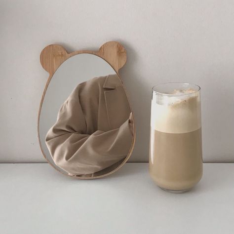 Image about aesthetic in 𝓲𝓬𝓮𝓭 𝓱𝓪𝔃𝓮𝓵𝓷𝓾𝓽 𝓵𝓪𝓽𝓽𝓮 by 🦖 Cream Aesthetic, Korean Aesthetic, Beige Aesthetic, Aesthetic Colors, Brown Aesthetic, Aesthetic Images, Minimalist Aesthetic, White Aesthetic, Pastel Aesthetic