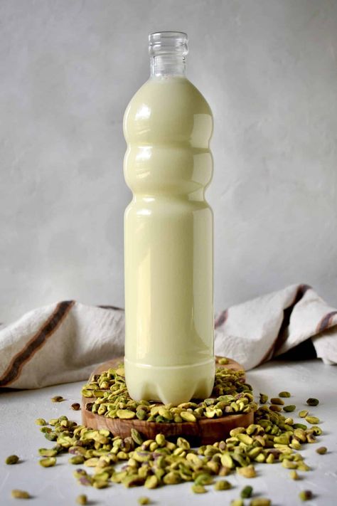 Pistachio Milk Pistachio Milk Recipe, Pistachio Milk, Nut Milk Bag, Healthy Food Inspiration, Bagged Milk, Gf Recipes, Nut Milk, Bean Paste, Milk Recipes