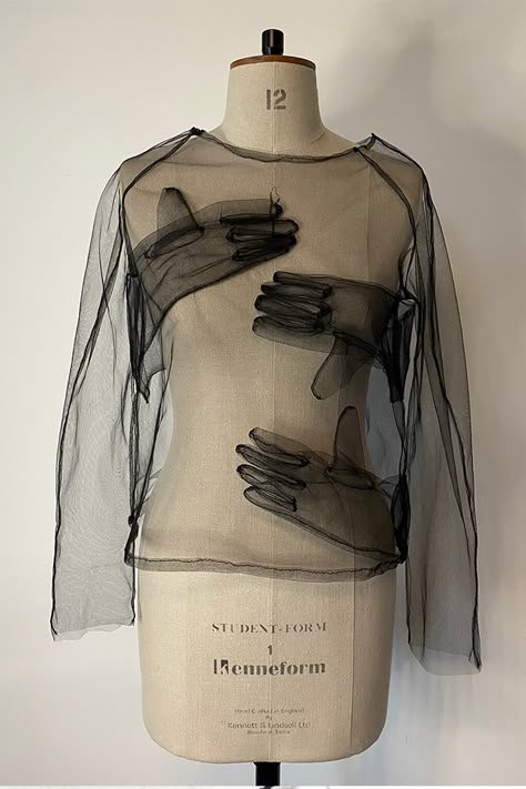 T Label Romantic Wear, Diy Sheer Top, Layering Textures Fashion, Black Romantic Outfit, Top With Gloves, Glove Top, Mesh Fashion, Creative Clothes, Conceptual Fashion