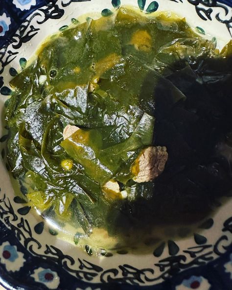 Seaweed Soup Recipe, Korean Seaweed Soup, Seaweed Soup, Soy Sauce Alternative, Seafood Soup Recipes, Bento Box Recipes, Shrimp Soup, Seafood Soup, Asian Cooking