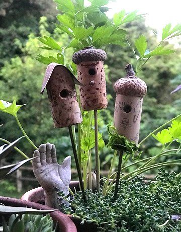 Wine Cork Birdhouse, Wine Cork Ideas, Upcycled Garden, Soft Soldering, Wine Cork Diy Crafts, Wine Cork Projects, Wine Cork Art, Wine Cork Diy, Cork Ideas