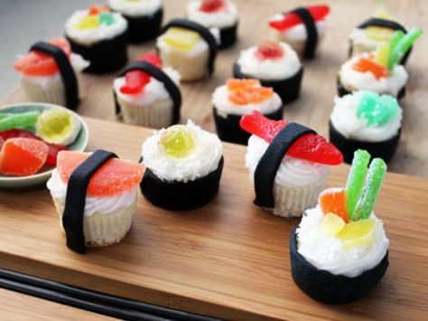 The History of Sushi- Learn the Ancient History of Sushi Fondant Fish, Sushi Cupcakes, Candy Sushi, Sushi Cake, Sushi Party, Cupcake Cake, Fun Cupcakes, Homemade Treats, Angel Food