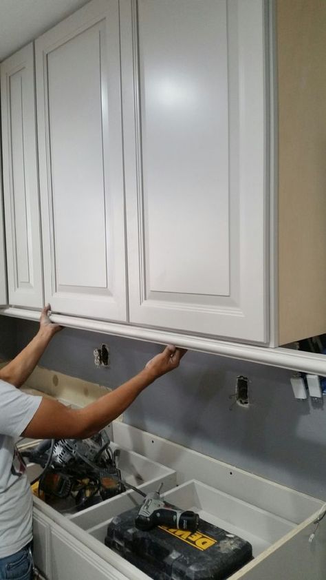 Light Rail Molding, Kitchen Cabinets Trim, Kitchen Cabinet Molding, Diy Kitchen Cupboards, Kitchen Cabinet Crown Molding, Ornate Kitchen, Builder Grade Kitchen, Cabinet Molding, Update Kitchen Cabinets