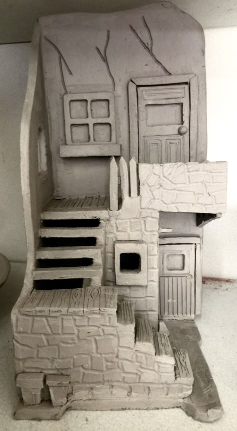 Clay Doll House, Clay Houses Art, Ceramic Characters, Architecture Ceramics, Ceramic Architecture, Clay Building Ideas, House Sculpture, Clay Architecture, Clay Houses Architecture