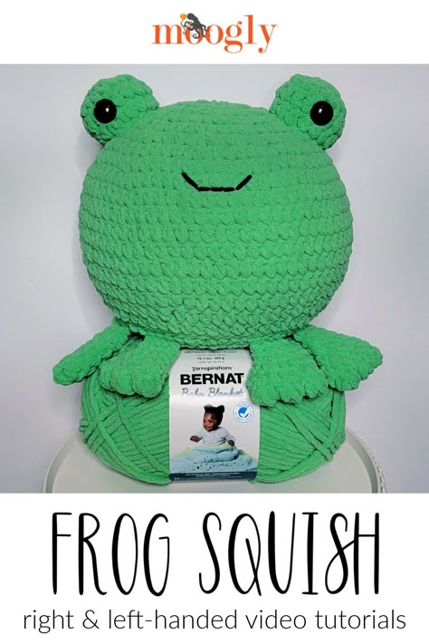 The Frog Squish Tutorial will show you how to make this fun cuddly amigurumi pal - in both right and left-handed video tutorials! Follow along with the free written crochet pattern on Moogly! via @moogly Crochet Large Frog Pattern Free, Crochet Squishy Pattern Free, Crochet Large Amigurumi Free Patterns, Chunky Animals, Crochet Squishmallow, Crochet Squishy, Frog Squishmallow, Crocheted Pillows, Crochet Therapy