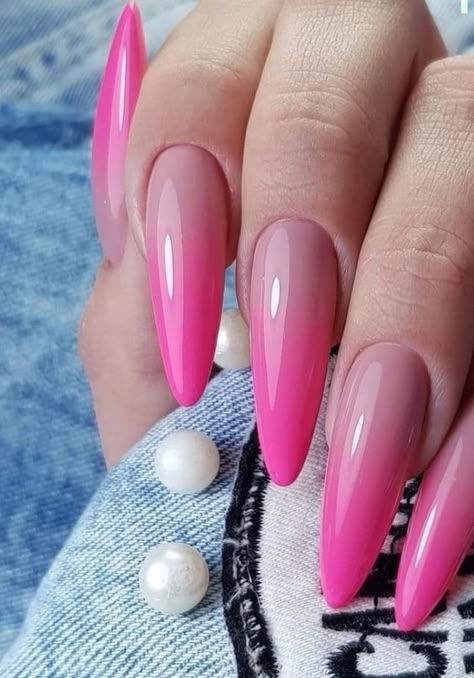 Barbie Pink Nails, Bright Pink Nails, Pink Chrome Nails, Pointed Nails, Pink Acrylic Nails, Chrome Nails, Best Acrylic Nails, Stiletto Nails, Ombre Nails