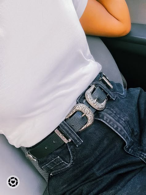 Black shorts.  Black western belt. Double Buckle Western Belt, Women Western Belt, Western Metal Belt Outfit, Western Belt Aesthetic, Western Belt Buckle Outfit, Western Buckle Belt Outfit, Black Western Belt Outfit, Western Belt Outfits Women, Western Belt Women